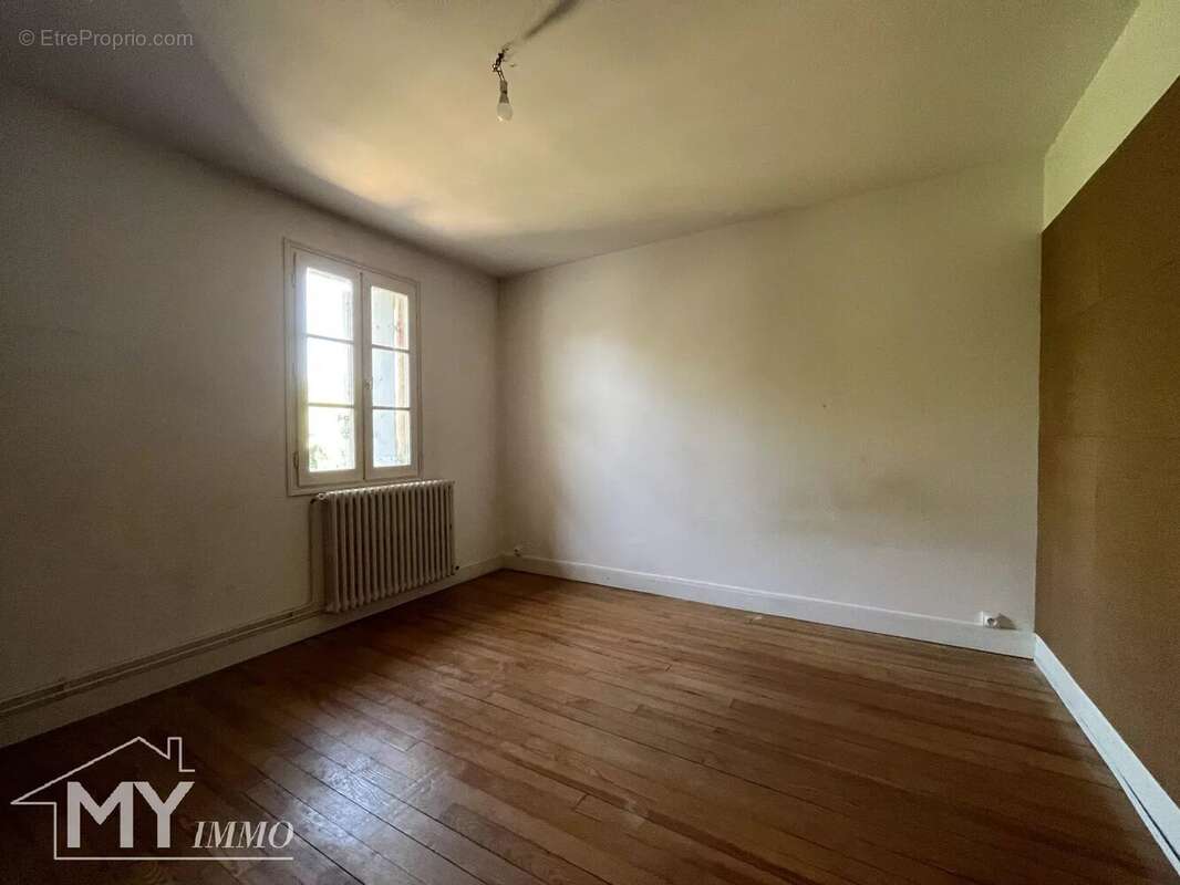 Maison à CASTILLON-LA-BATAILLE