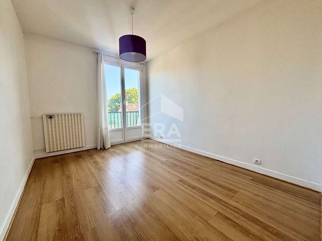 Appartement à BALLANCOURT-SUR-ESSONNE