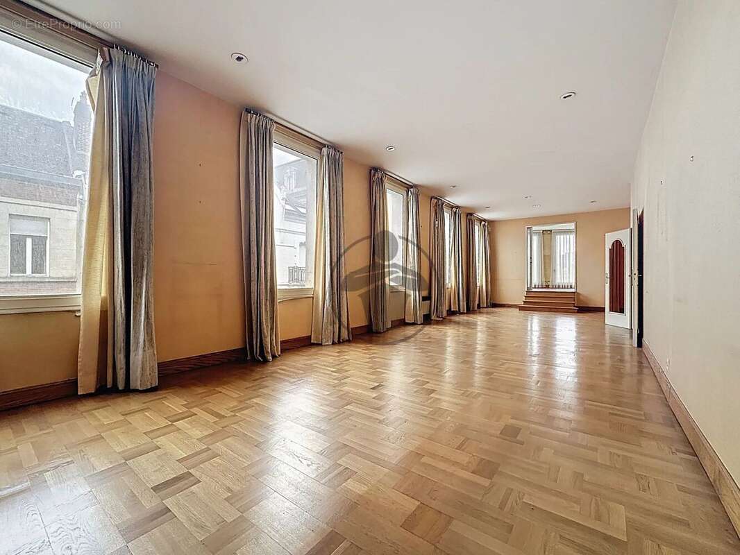 Maison à SAINT-QUENTIN