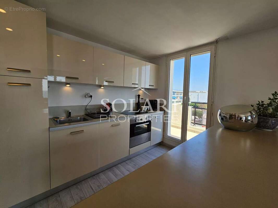 Appartement à MANDELIEU-LA-NAPOULE