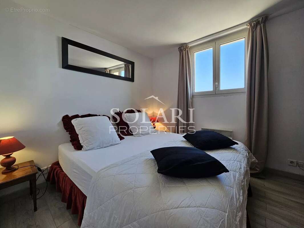 Appartement à MANDELIEU-LA-NAPOULE