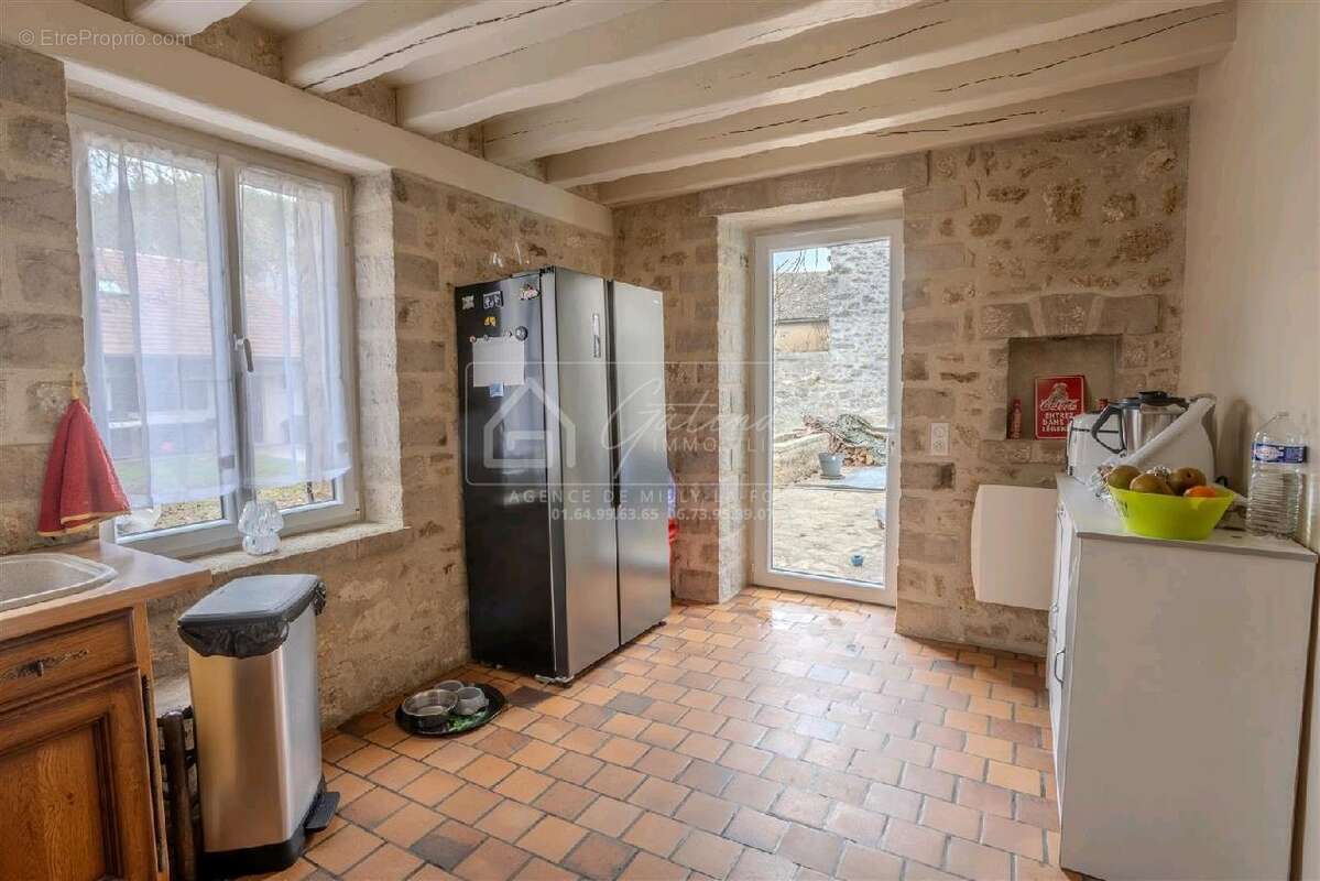 Maison à MILLY-LA-FORET