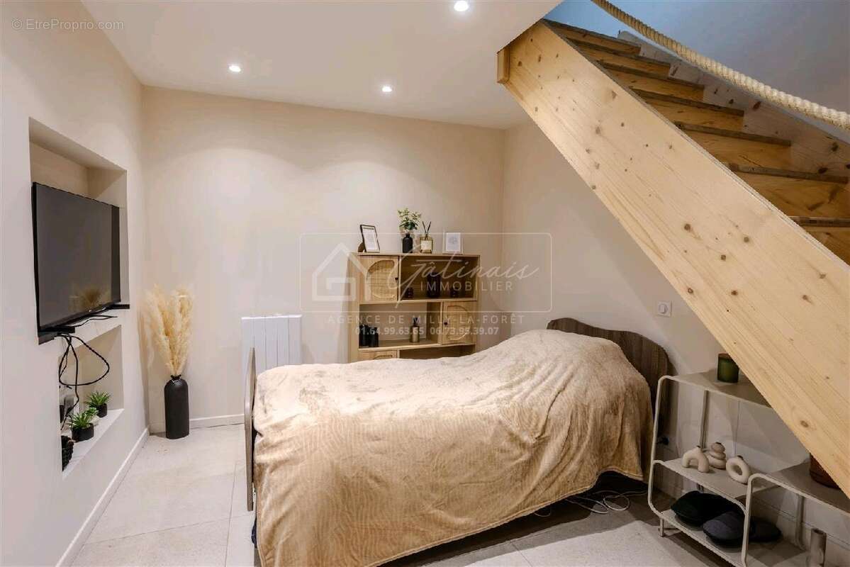 Maison à MILLY-LA-FORET