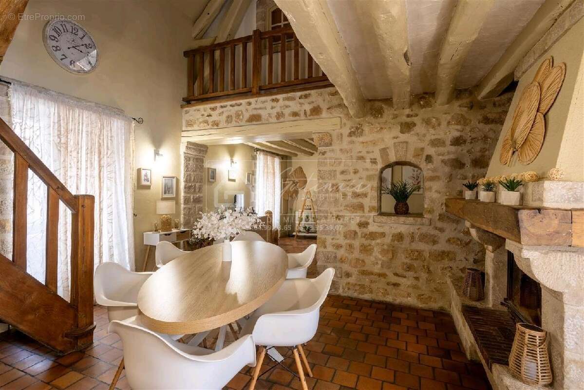 Maison à MILLY-LA-FORET