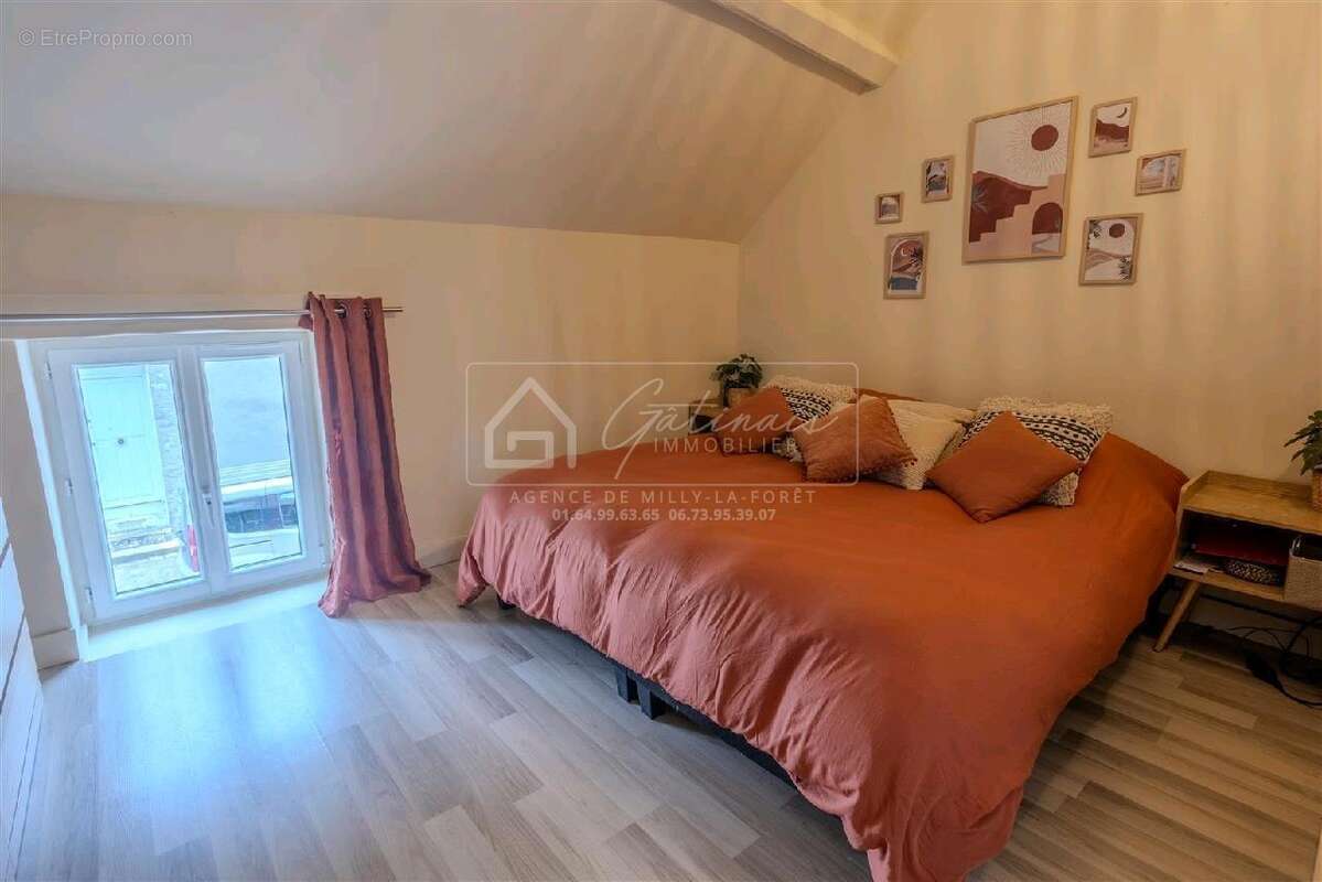 Maison à MILLY-LA-FORET