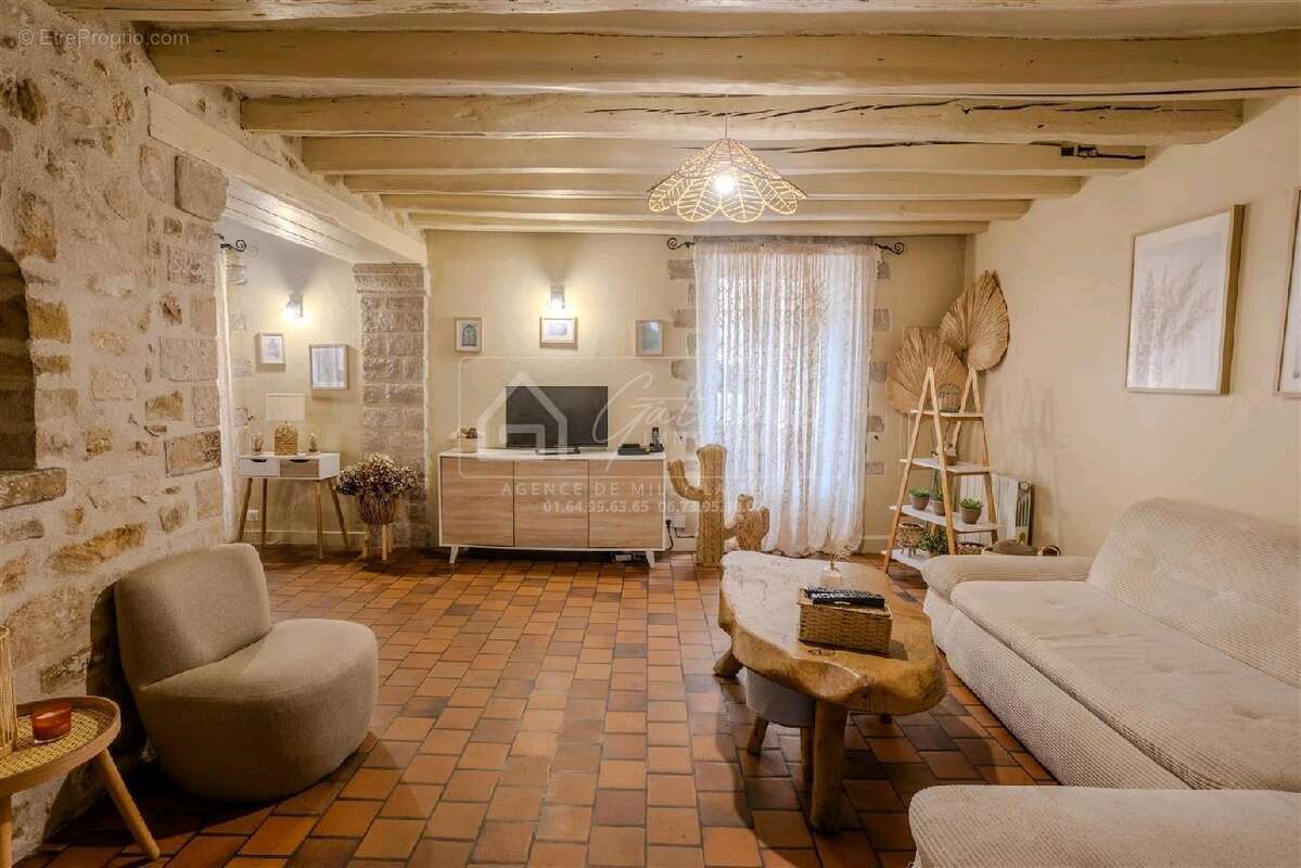 Maison à MILLY-LA-FORET