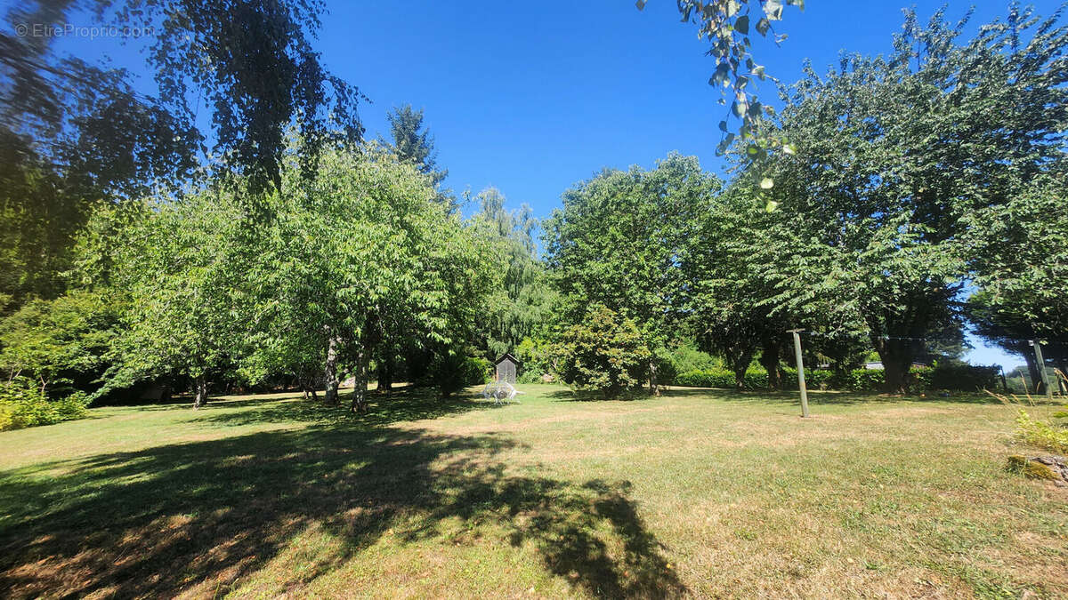 Photo 9 - Maison à SAINT-LEONARD-DE-NOBLAT