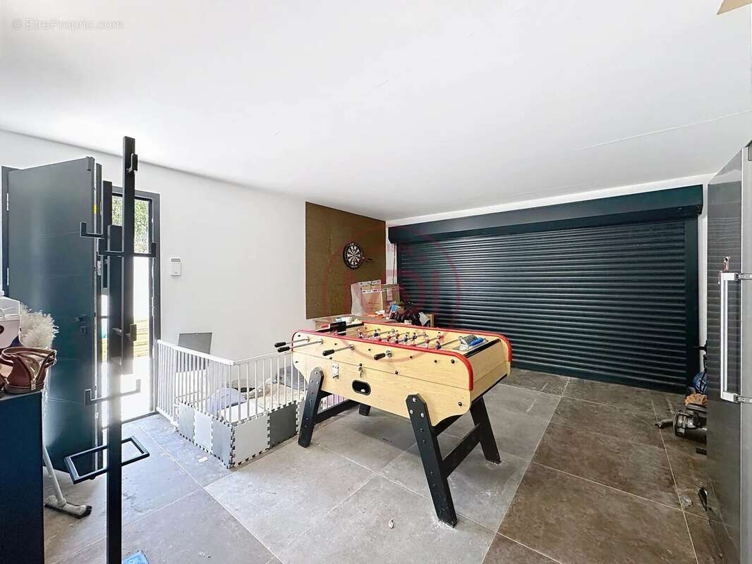 Maison à ROQUEFORT-LES-PINS