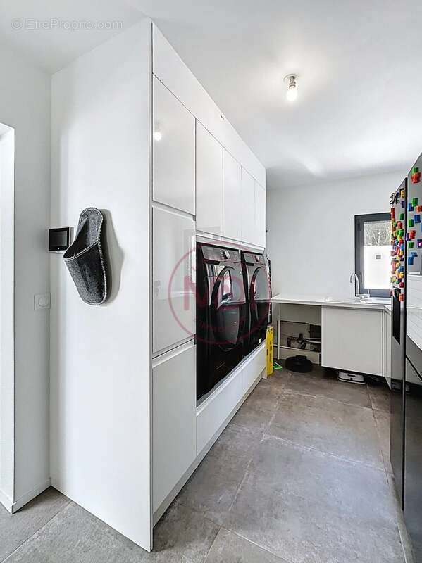 Maison à ROQUEFORT-LES-PINS