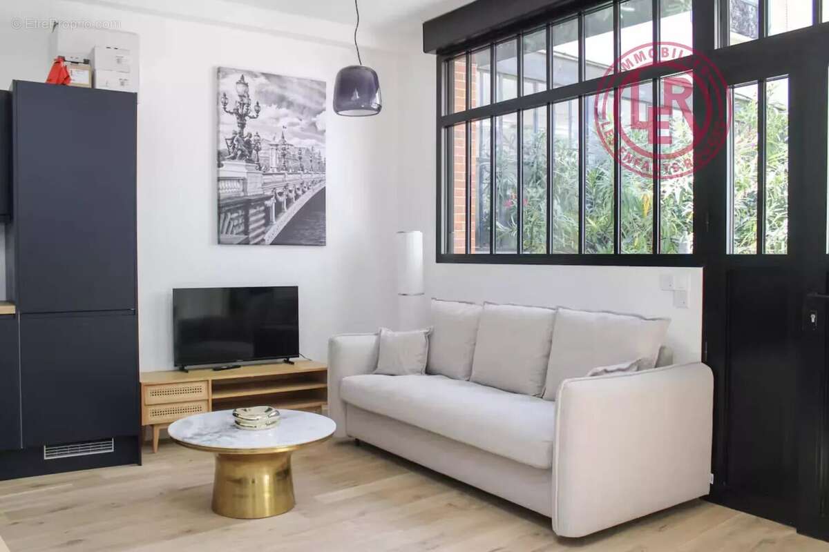 Appartement à PARIS-11E