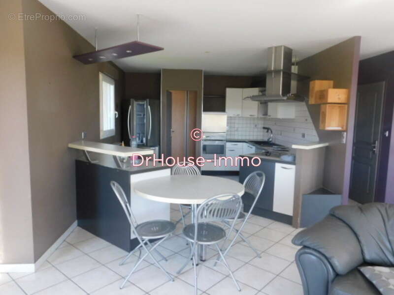 Maison à CONTREXEVILLE