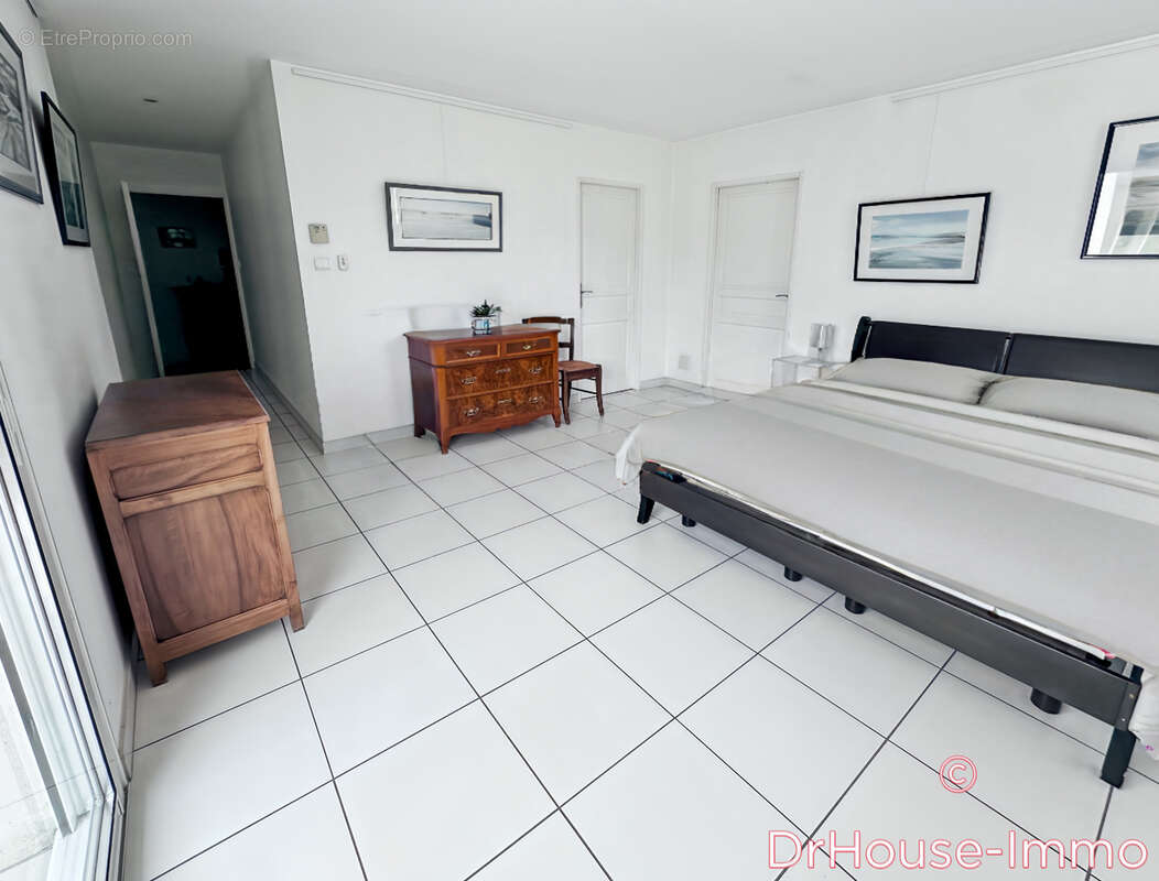 Maison à SAINT-MARTIN-BELLE-ROCHE