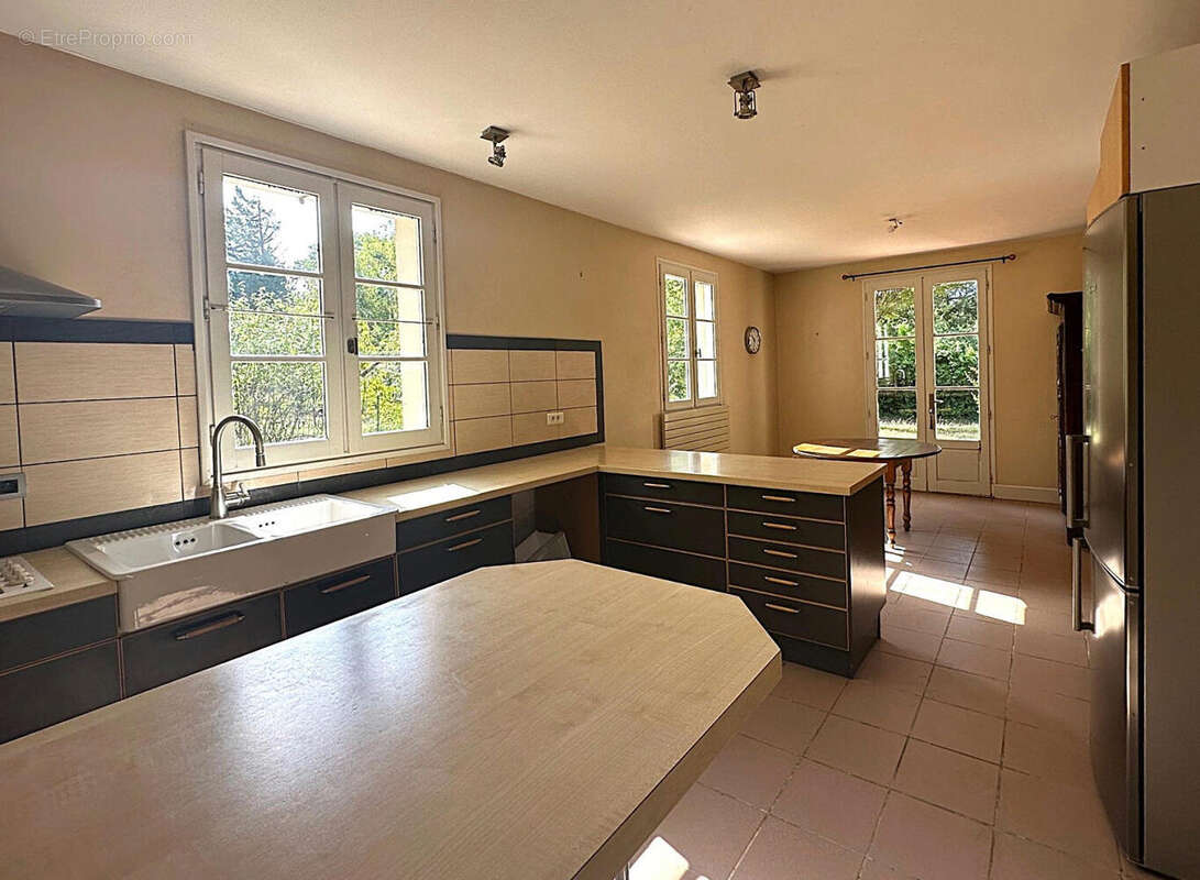 CUISINE..... - Maison à AUCH