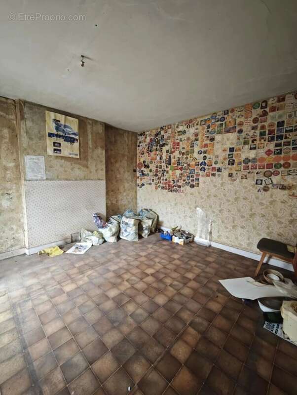 Maison à CERCY-LA-TOUR