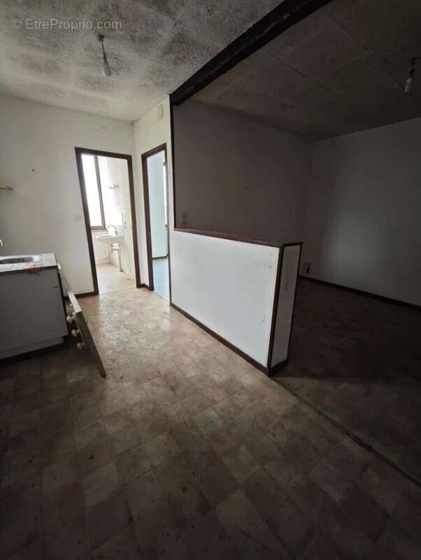 Maison à CERCY-LA-TOUR