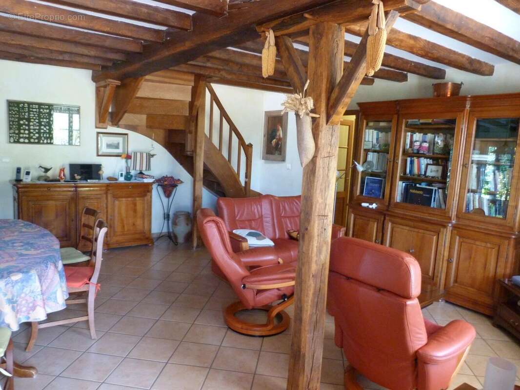 Maison à SAINT-GEORGES-SUR-LA-PREE