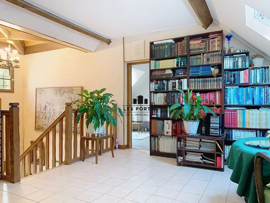 Maison à MILLY-LA-FORET