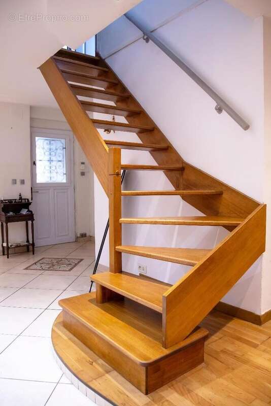 Photo 3 - Maison à SAINT-MAURICE-DE-BEYNOST