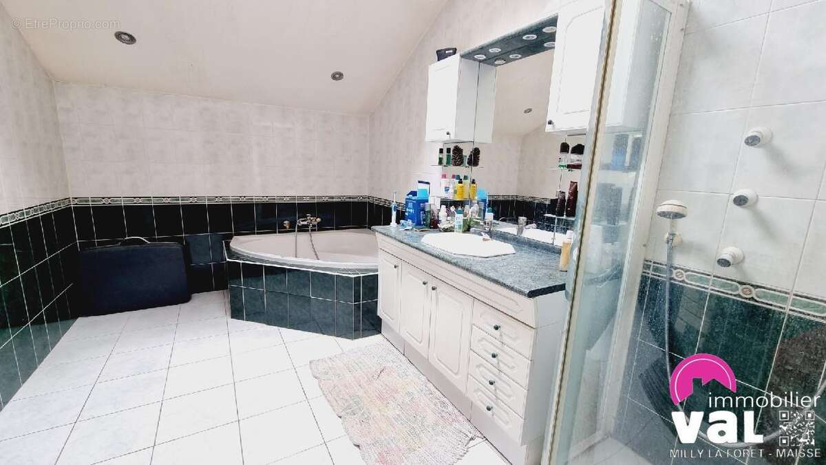 Maison à NOISY-SUR-ECOLE