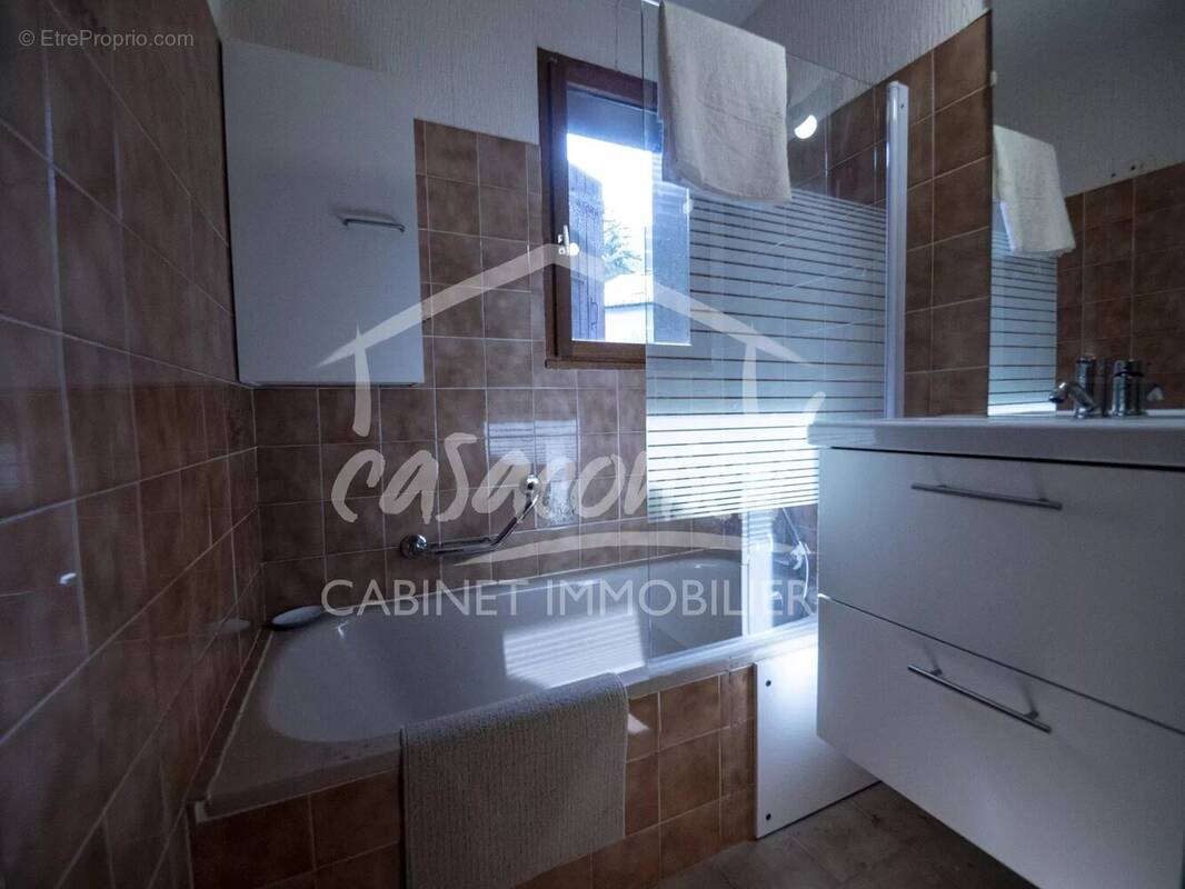 Appartement à SAINT-GERVAIS-LES-BAINS