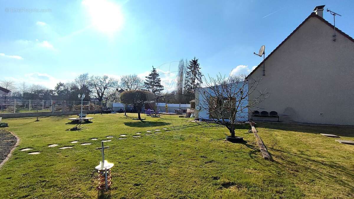 Maison à FONTENAILLES