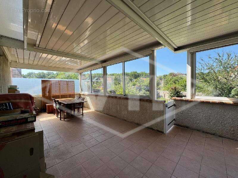 Maison à COMBS-LA-VILLE