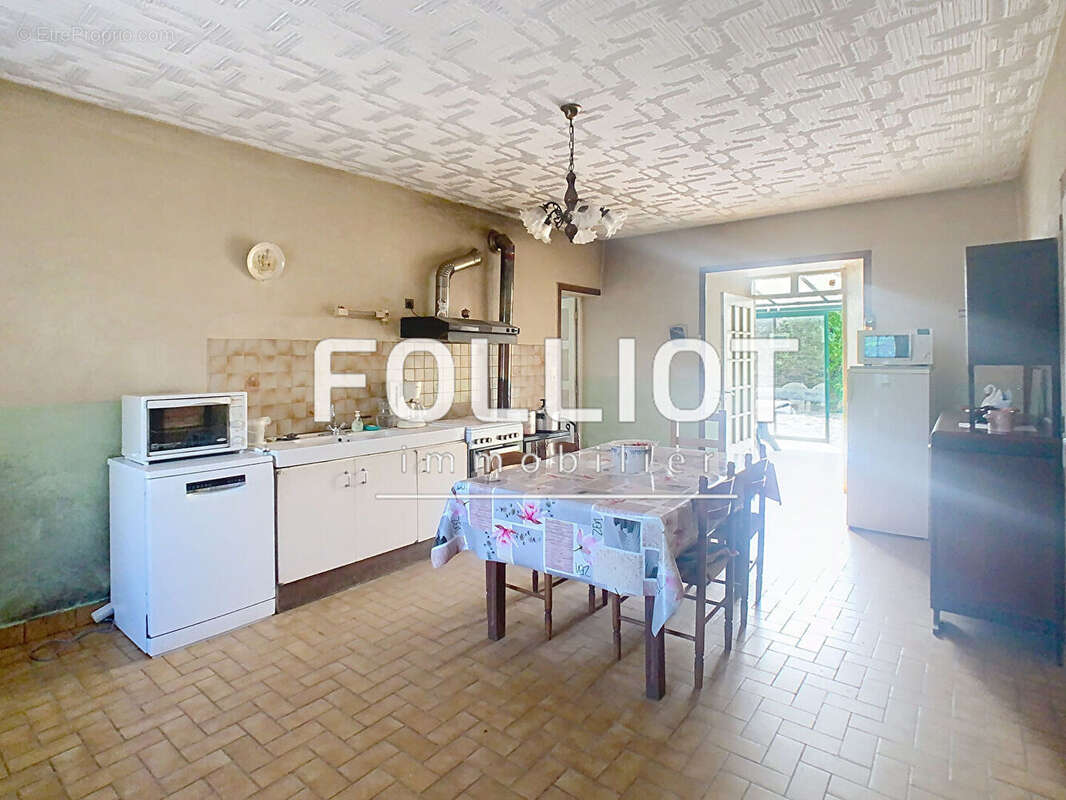 Maison à CERISY-LA-SALLE