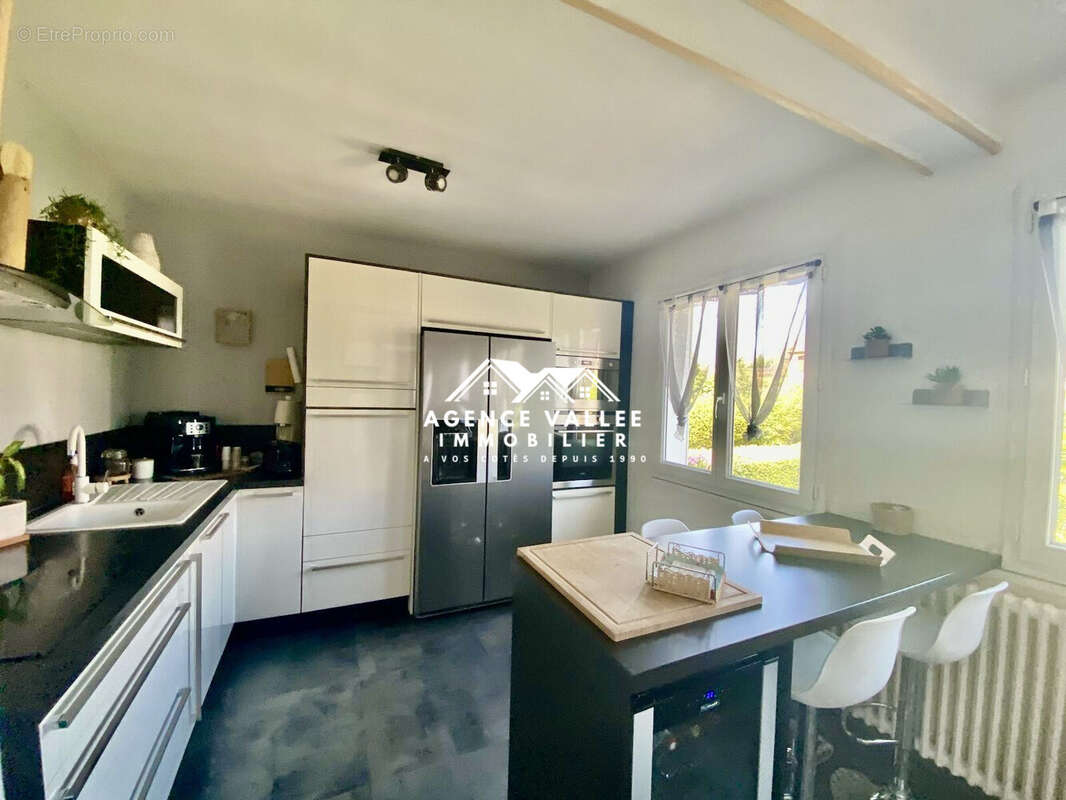 Maison à SAINT-PIERRE-DU-PERRAY