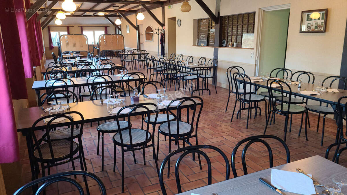 Commerce à SAINT-GERVAIS-LA-FORET