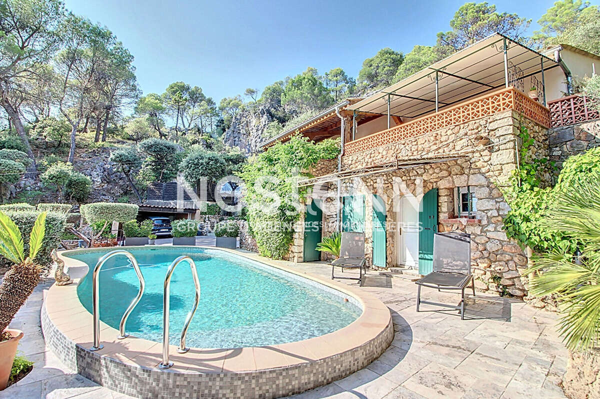 Maison à VILLECROZE