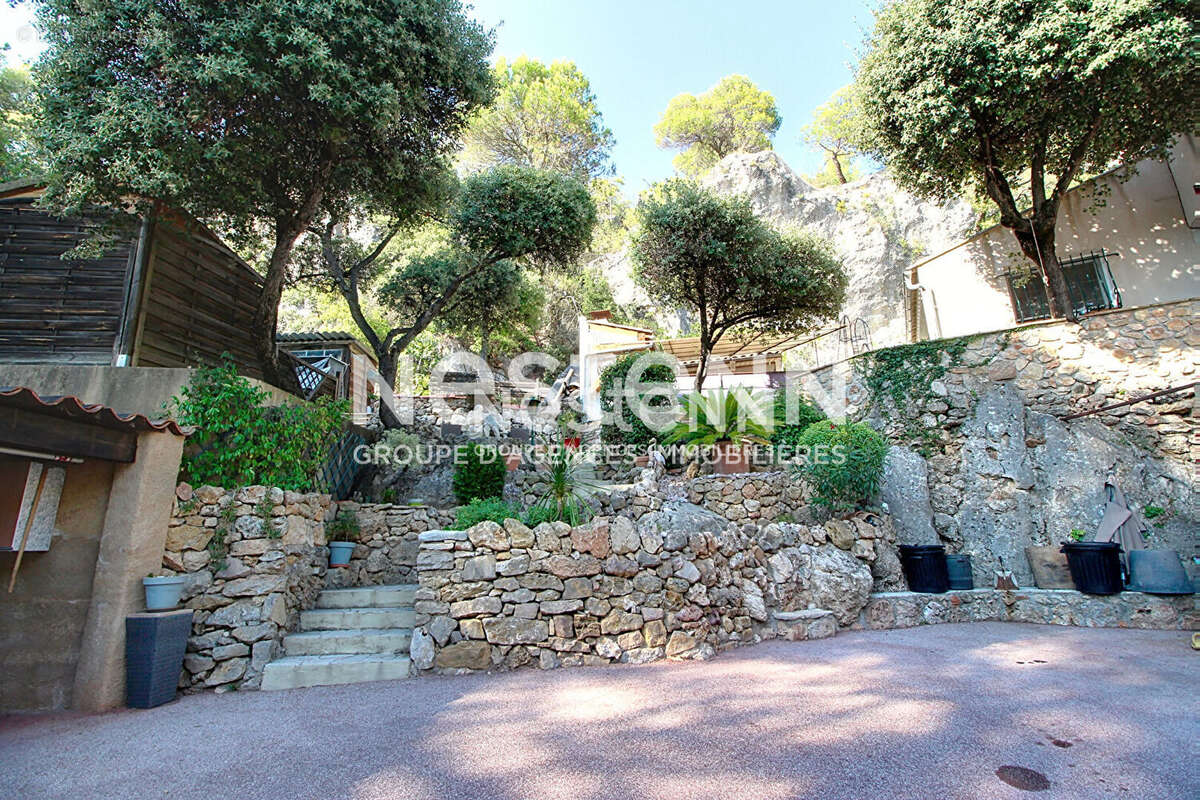 Maison à VILLECROZE