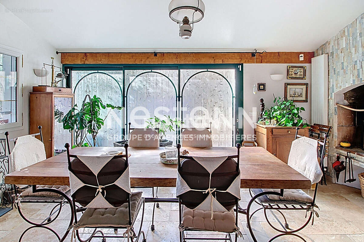 Maison à VILLECROZE