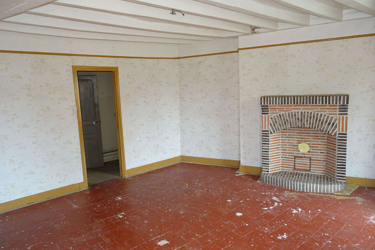 Maison à LA BAZOCHE-GOUET