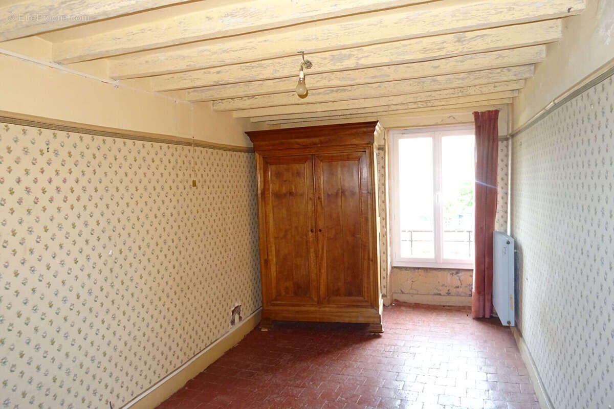 Maison à LA BAZOCHE-GOUET