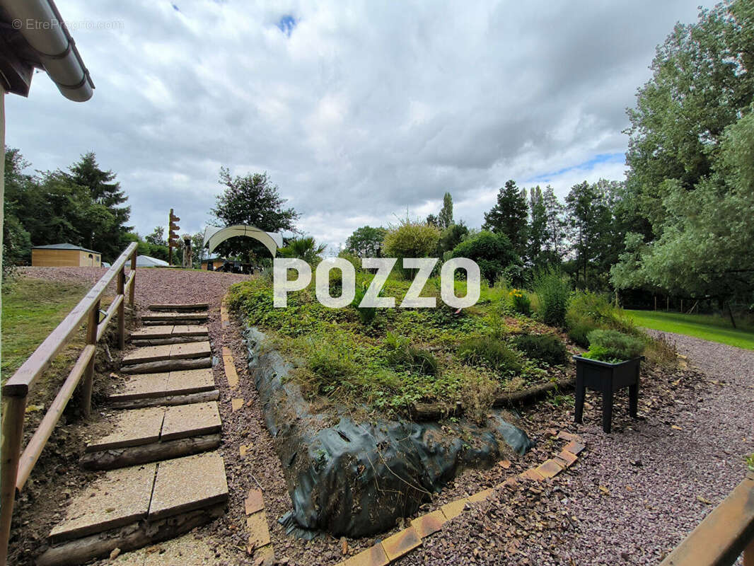 Maison à LE BENY-BOCAGE