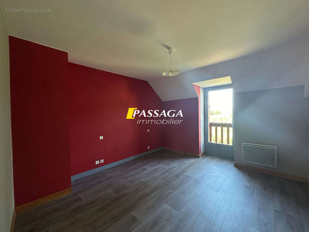 Appartement à LASSOUTS