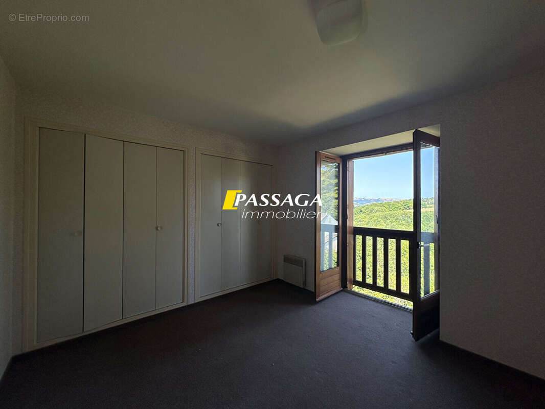 Appartement à LASSOUTS