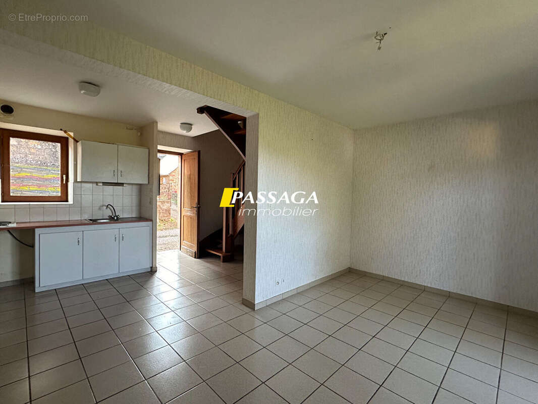 Appartement à LASSOUTS