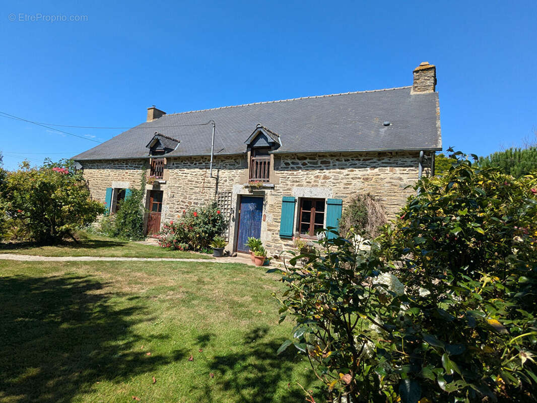 Maison à PLUMIEUX