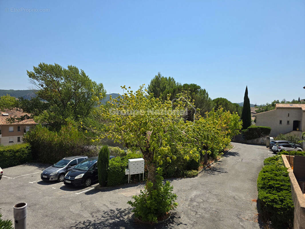 Appartement à GREOUX-LES-BAINS