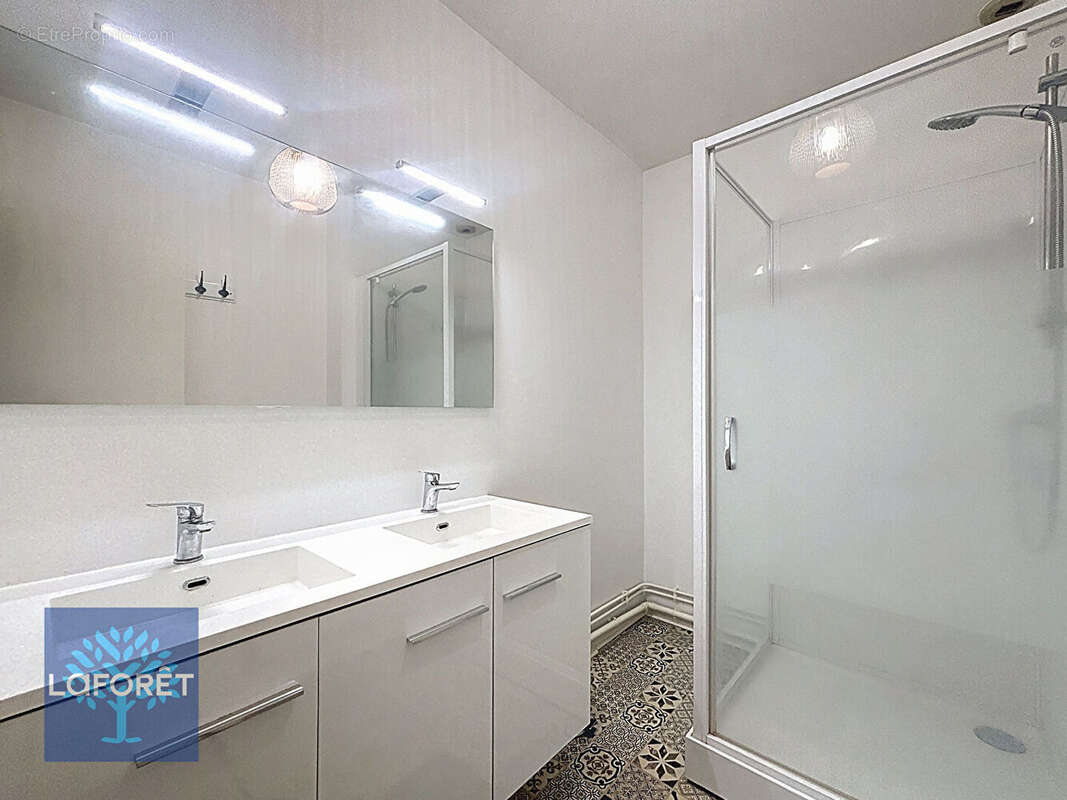 Appartement à FOUGERES