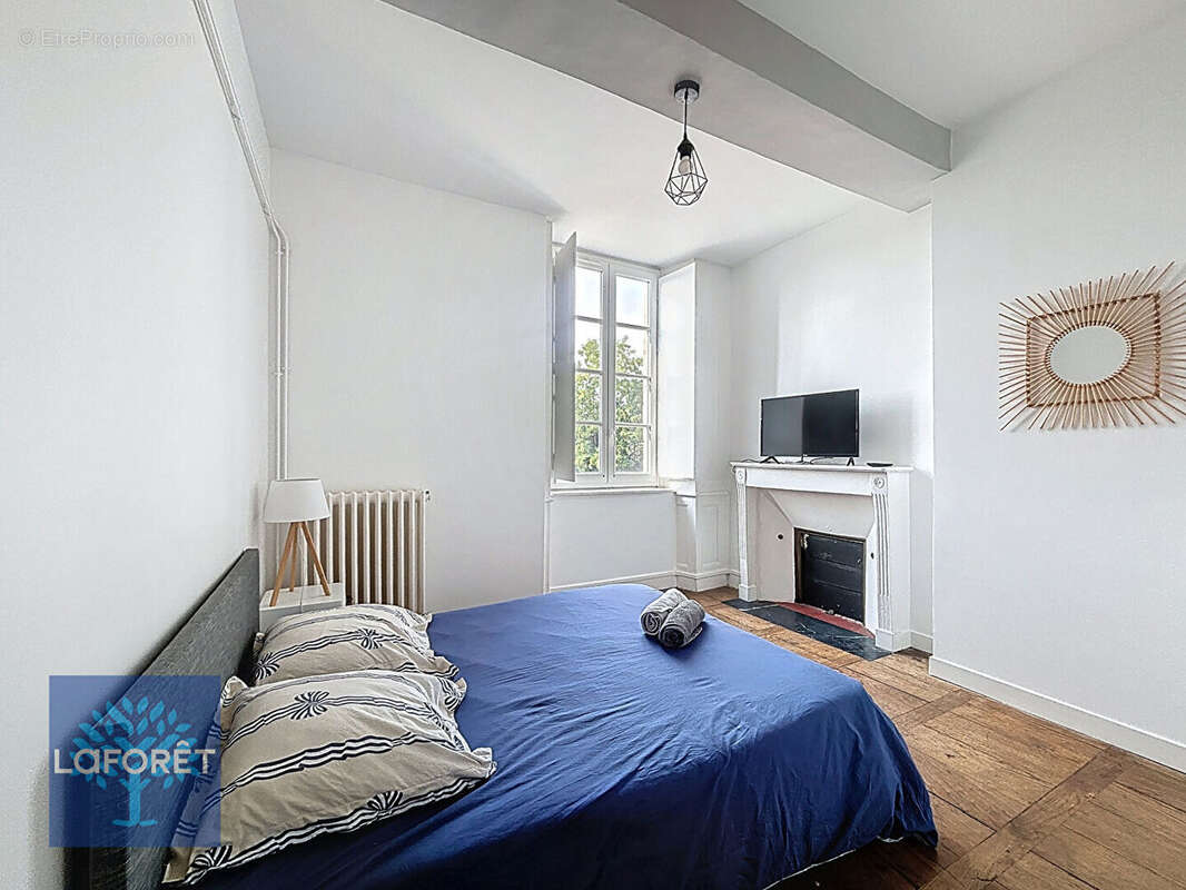 Appartement à FOUGERES