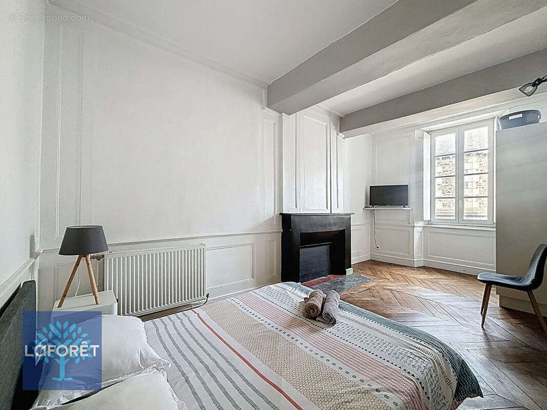 Appartement à FOUGERES