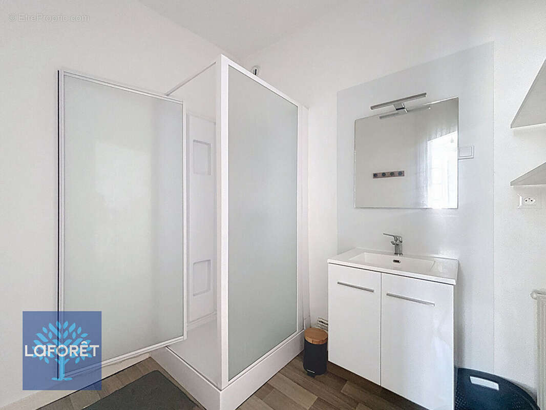 Appartement à FOUGERES