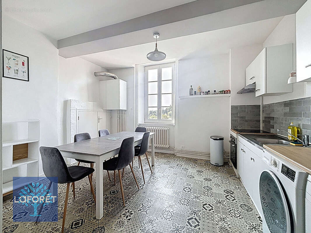 Appartement à FOUGERES