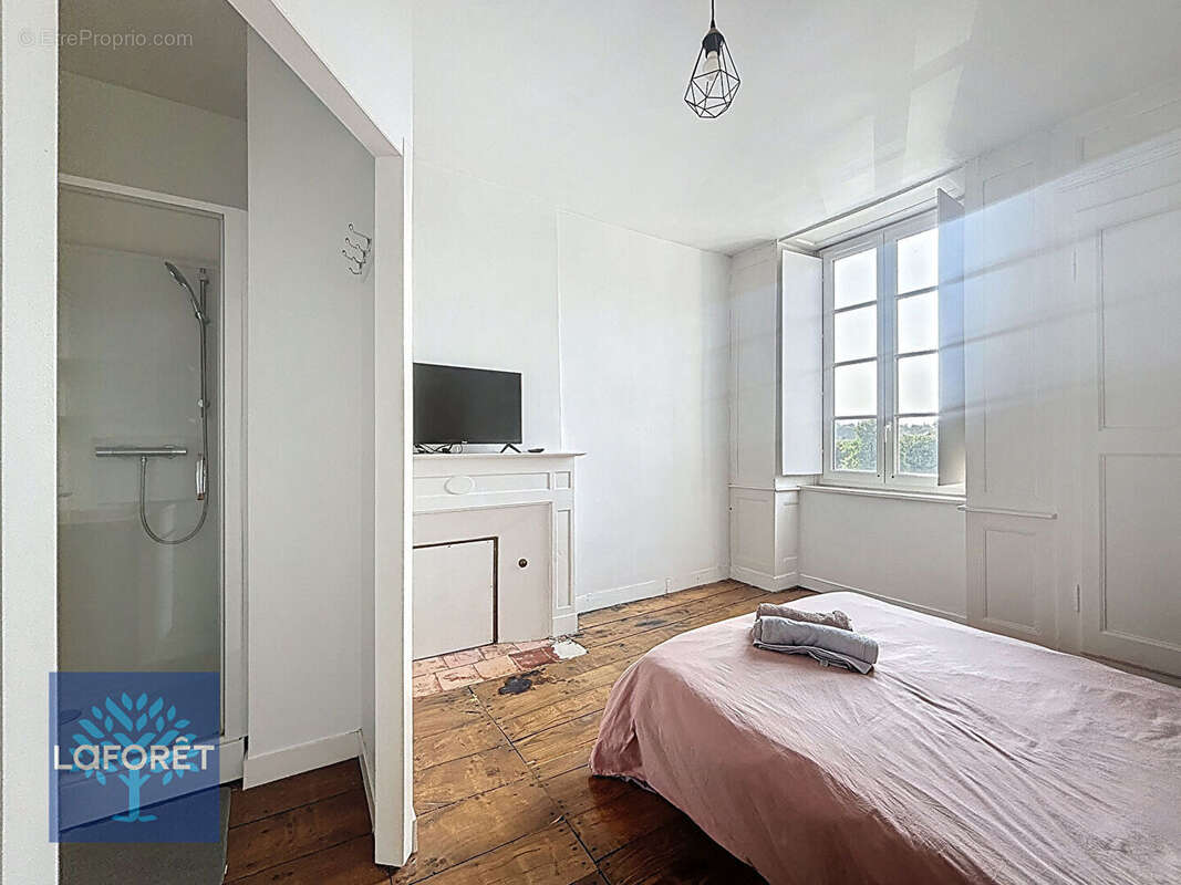 Appartement à FOUGERES