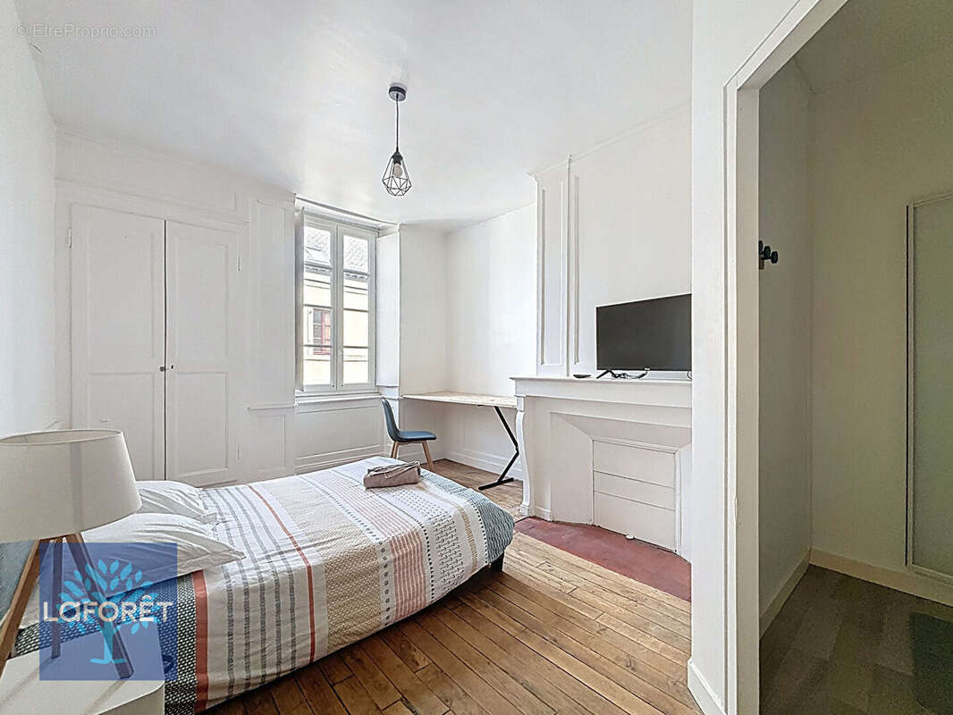 Appartement à FOUGERES