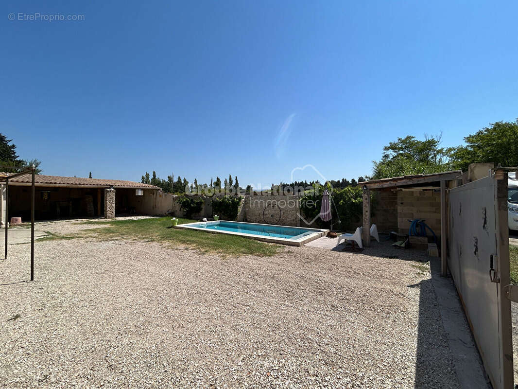 Maison à L&#039;ISLE-SUR-LA-SORGUE