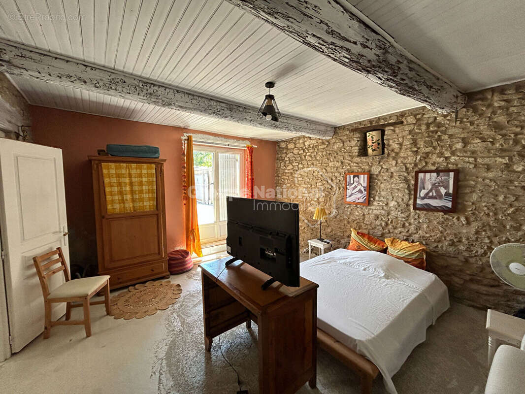 Maison à L&#039;ISLE-SUR-LA-SORGUE