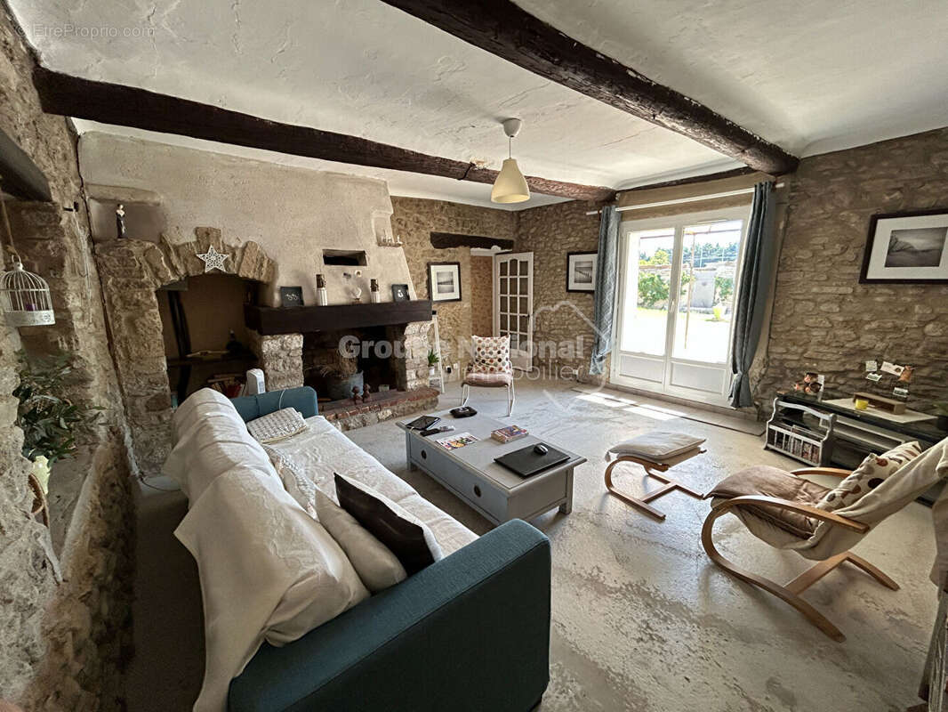 Maison à L&#039;ISLE-SUR-LA-SORGUE